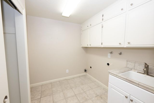 7324 N 3rd Street, Fresno, CA 93720