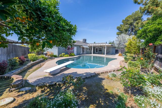 7324 N 3rd Street, Fresno, CA 93720