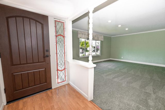 7324 N 3rd Street, Fresno, CA 93720