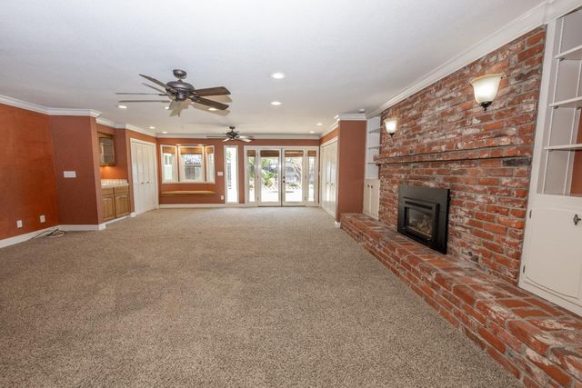 7324 N 3rd Street, Fresno, CA 93720