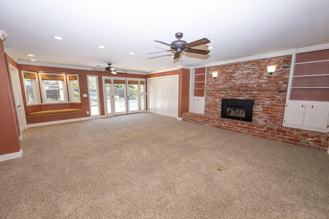 7324 N 3rd Street, Fresno, CA 93720