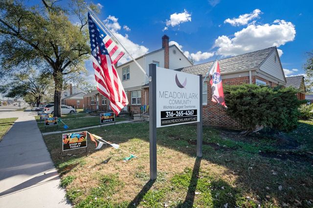 2801 E Harry St, Wichita, KS 67211