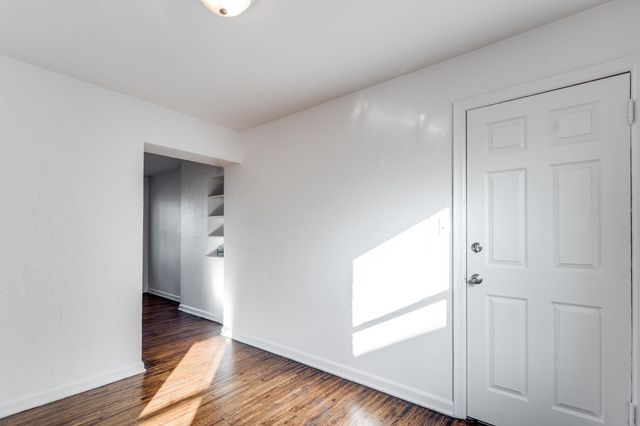 2801 E Harry St, Wichita, KS 67211