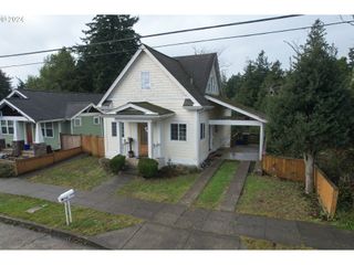 2728 SHERMAN Ave, North Bend, OR 97459