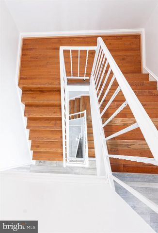 122 MAYFAIR DR NE, Leesburg, VA 20176