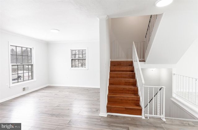 122 MAYFAIR DR NE, Leesburg, VA 20176