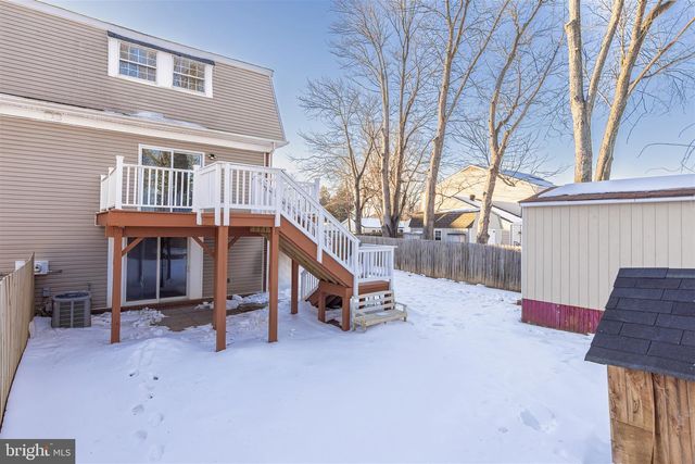 122 MAYFAIR DR NE, Leesburg, VA 20176