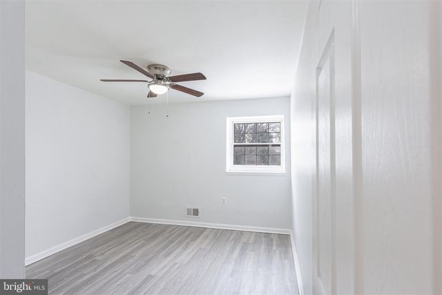 122 MAYFAIR DR NE, Leesburg, VA 20176