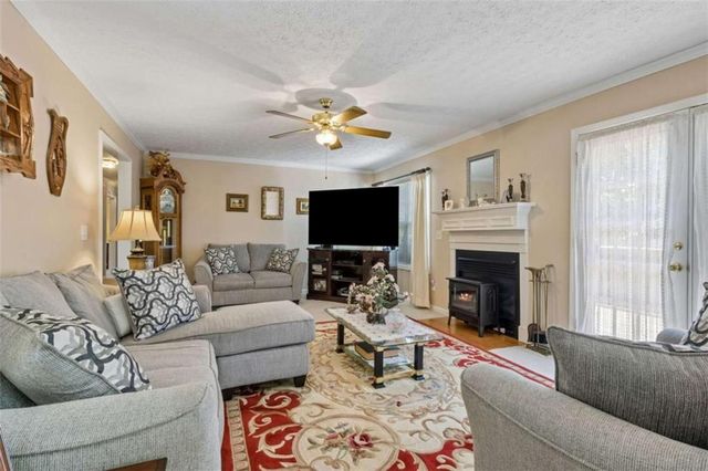 4022 Lyman Way, Gainesville, GA 30507