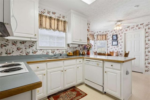 4022 Lyman Way, Gainesville, GA 30507