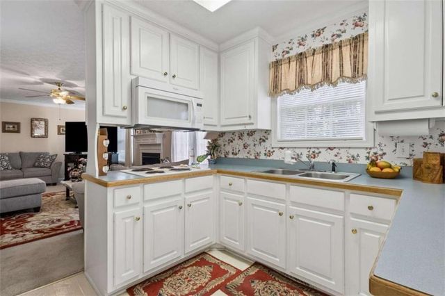 4022 Lyman Way, Gainesville, GA 30507