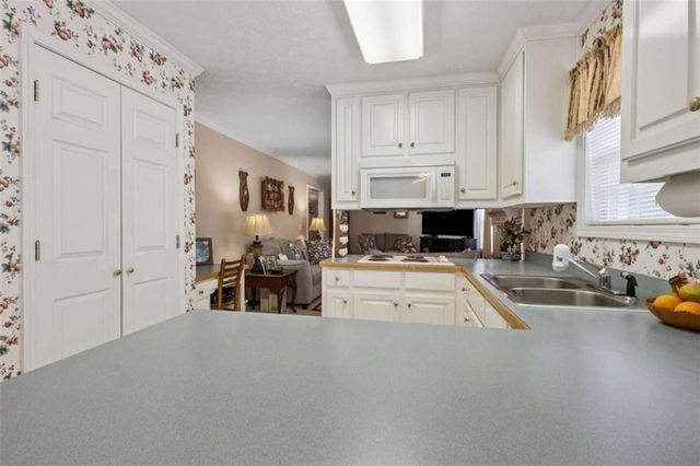4022 Lyman Way, Gainesville, GA 30507