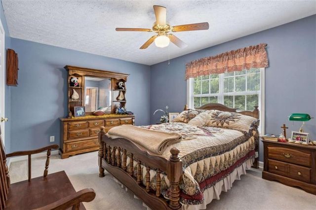4022 Lyman Way, Gainesville, GA 30507