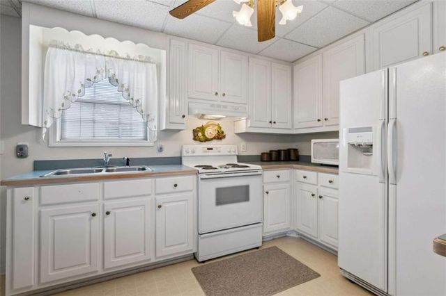 4022 Lyman Way, Gainesville, GA 30507