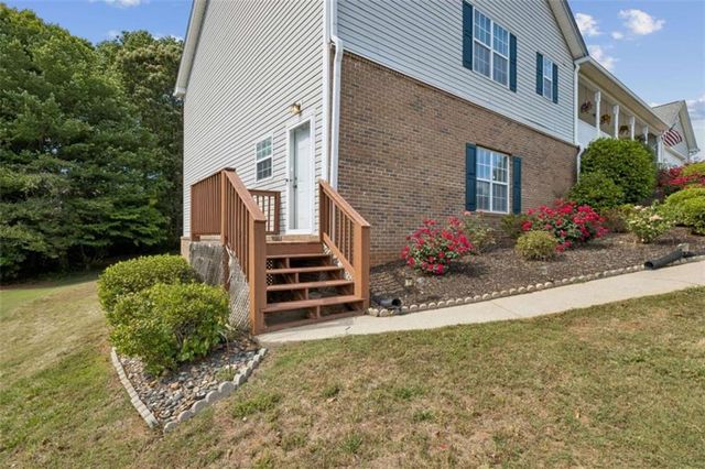 4022 Lyman Way, Gainesville, GA 30507