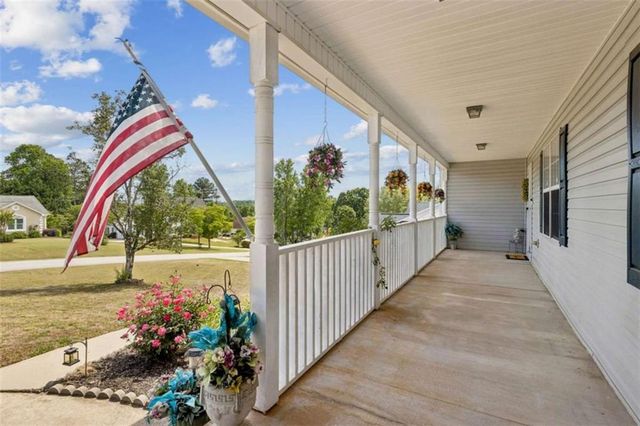 4022 Lyman Way, Gainesville, GA 30507