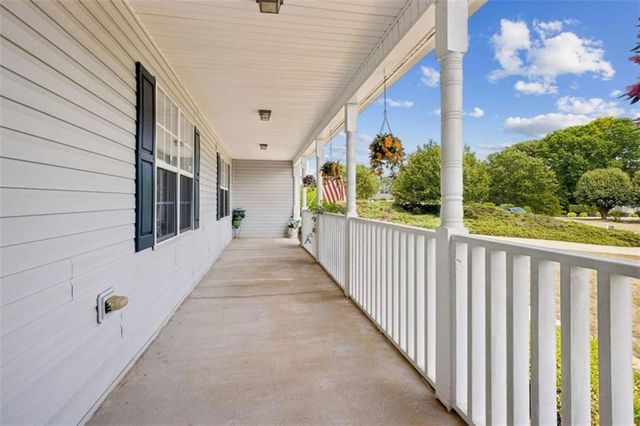 4022 Lyman Way, Gainesville, GA 30507