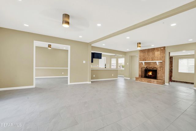6704 SOUTHWIND Drive, El Paso, TX 79912