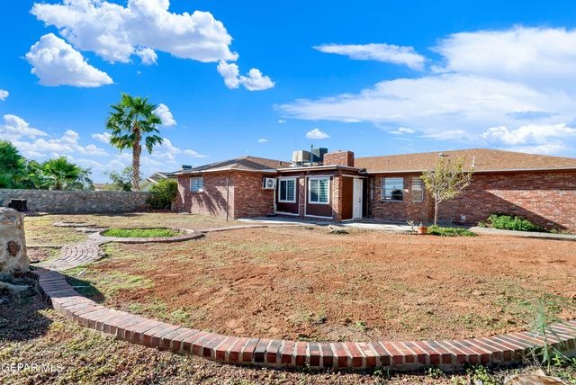 6704 SOUTHWIND Drive, El Paso, TX 79912