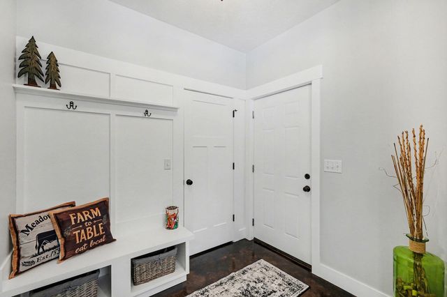 9073 W Colby Road, Greenville, MI 48838