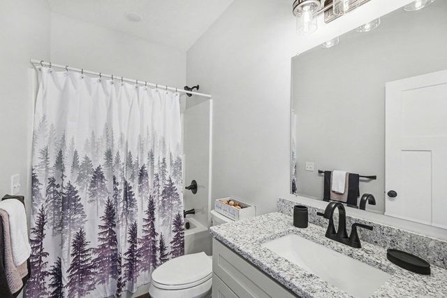 9073 W Colby Road, Greenville, MI 48838