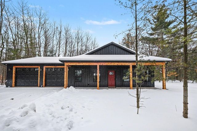 9073 W Colby Road, Greenville, MI 48838