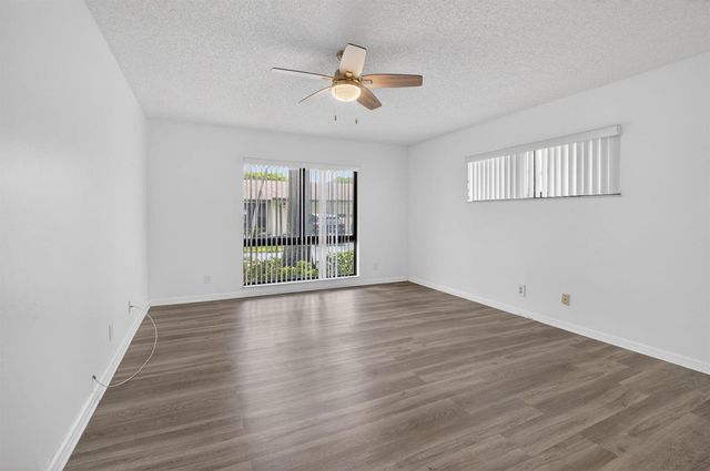 4944 Equestrian Circle A, Boynton Beach, FL 33436