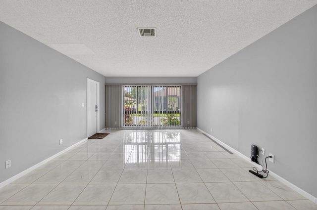 4944 Equestrian Circle A, Boynton Beach, FL 33436