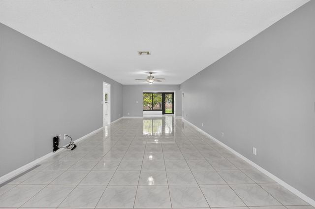 4944 Equestrian Circle A, Boynton Beach, FL 33436