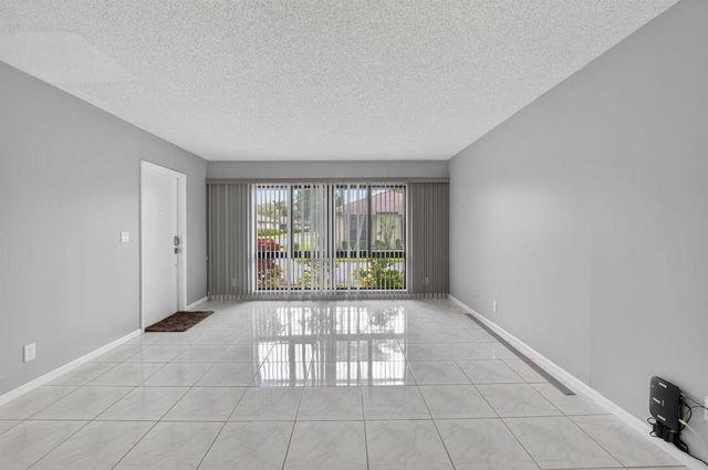 4944 Equestrian Circle A, Boynton Beach, FL 33436