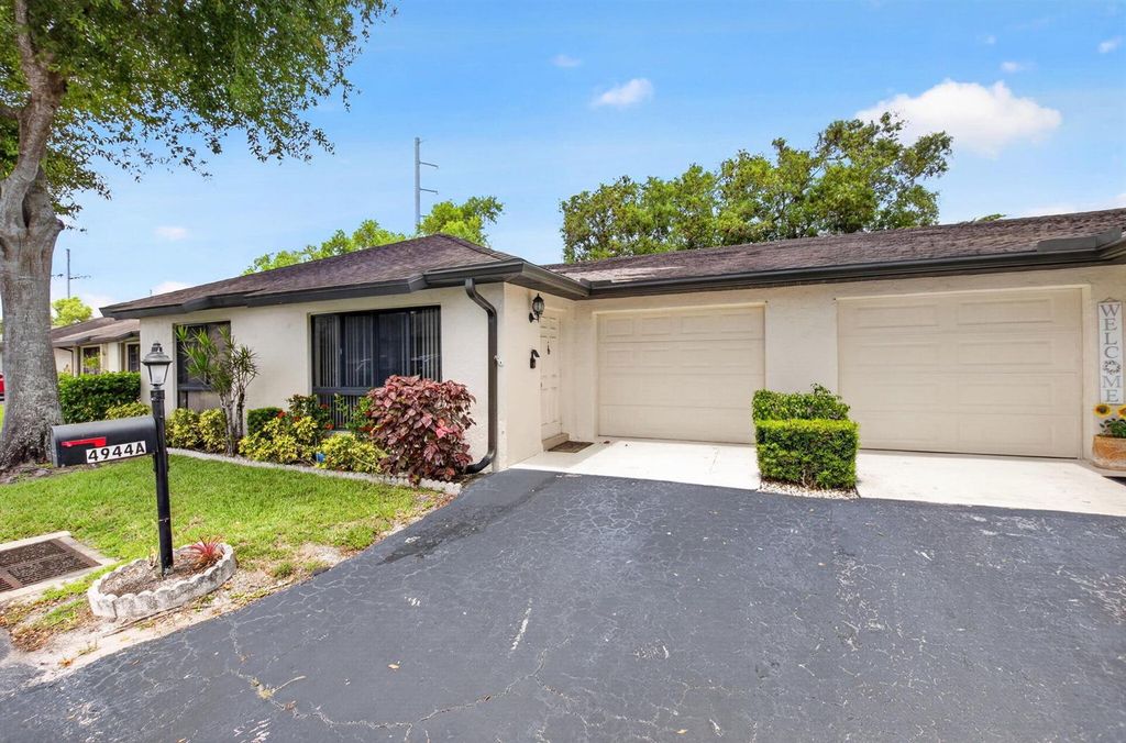 4944 Equestrian Circle A, Boynton Beach, FL 33436