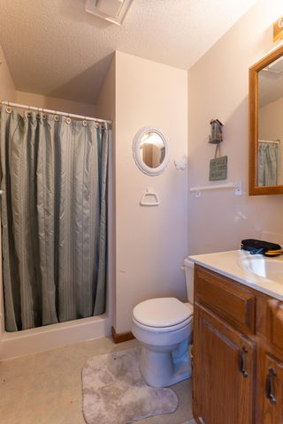 320 VINCENT TERR, Moberly, MO 65270