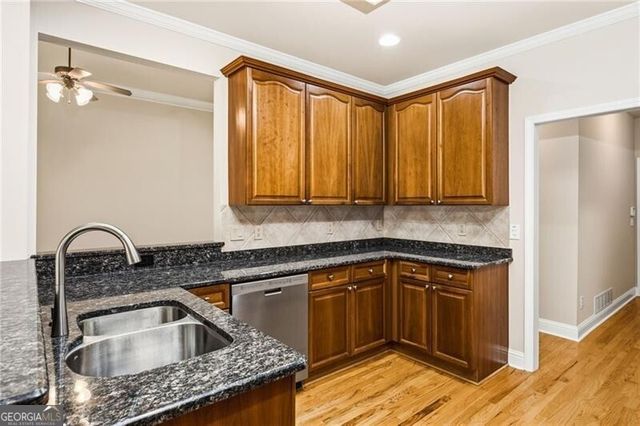 630 Bentwater Drive, Acworth, GA 30101