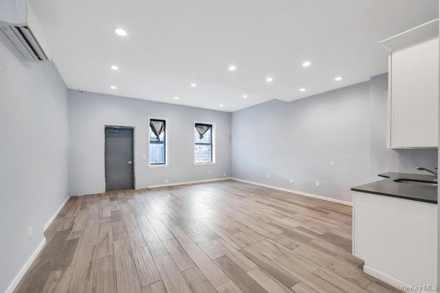 105-31 150th Street, Jamaica, NY 11435
