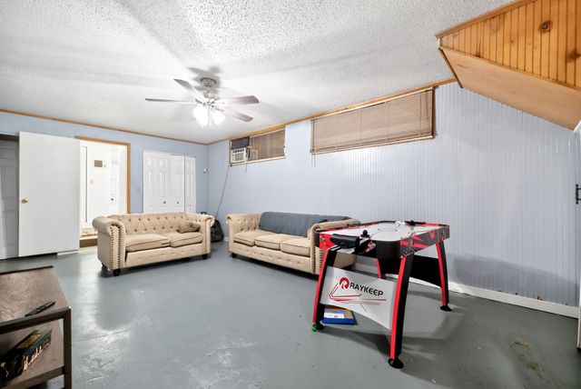 132 Shady Shores Drive, Mabank, TX 75156