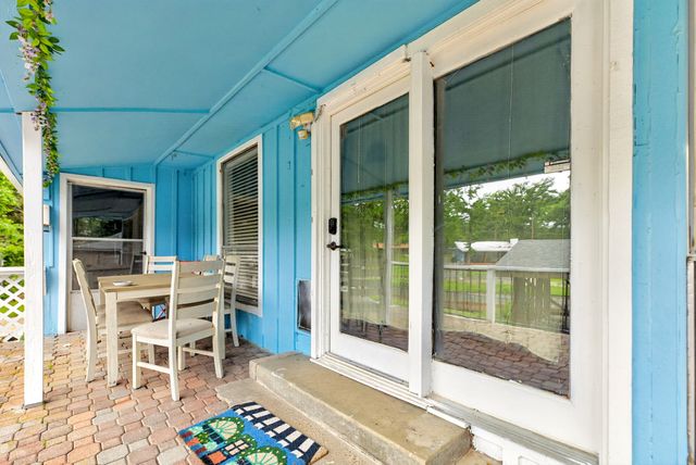 132 Shady Shores Drive, Mabank, TX 75156
