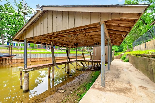132 Shady Shores Drive, Mabank, TX 75156