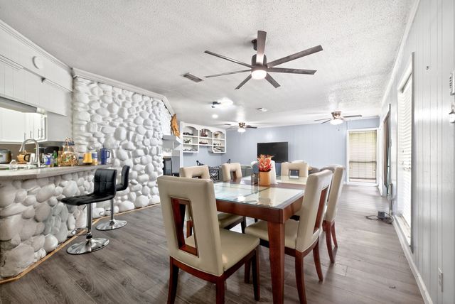132 Shady Shores Drive, Mabank, TX 75156