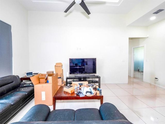 1410 E Encino Avenue, Pharr, TX 78577