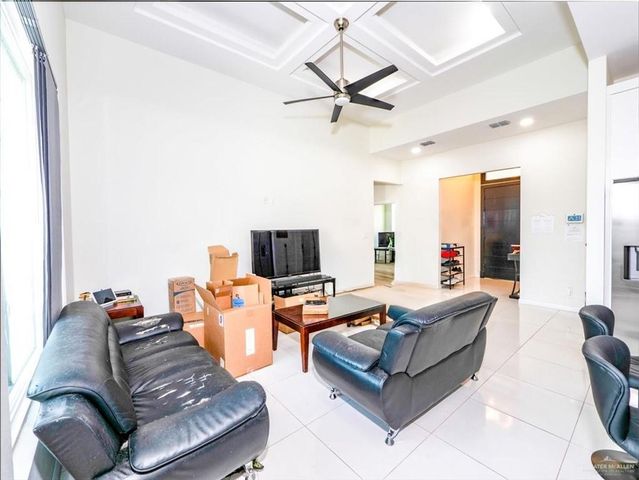 1410 E Encino Avenue, Pharr, TX 78577