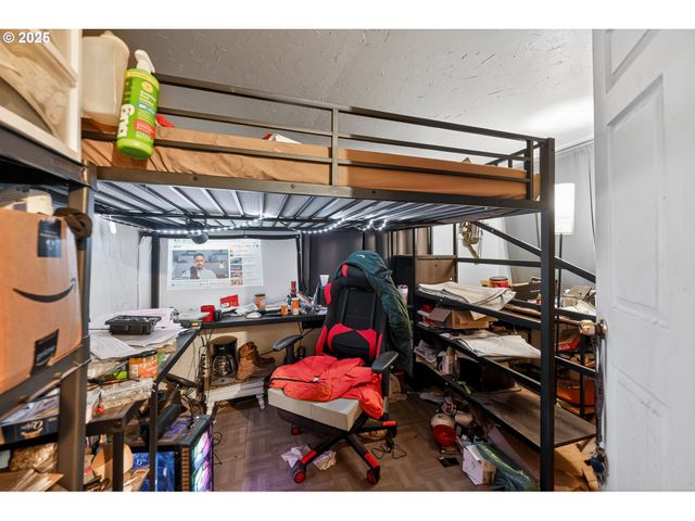 76362 WILLAMETTE Way, Oakridge, OR 97463