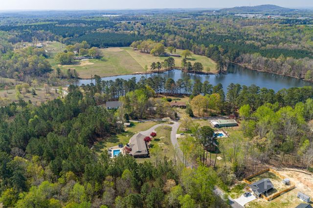 107 Lakeside Drive, Grover, NC 28073