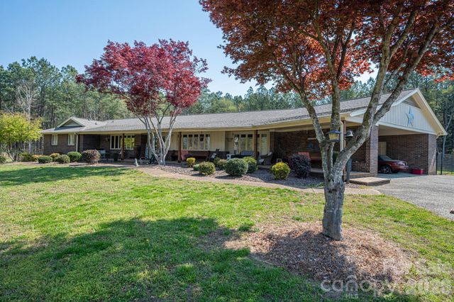 107 Lakeside Drive, Grover, NC 28073