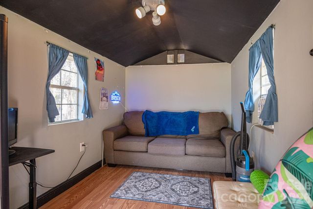 107 Lakeside Drive, Grover, NC 28073