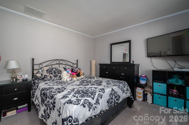 107 Lakeside Drive, Grover, NC 28073