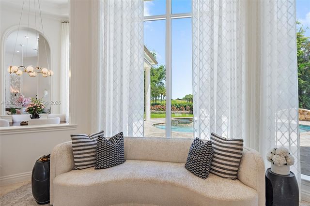 106 Commodore Dr, Jupiter, FL 33477