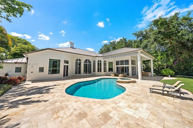 106 Commodore Dr, Jupiter, FL 33477