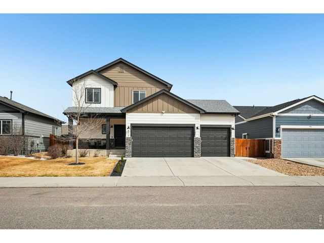896 S Prairie Dr, Milliken, CO 80543