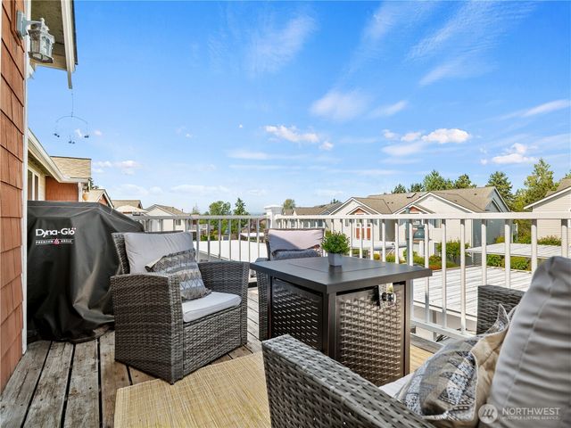 800 96th Avenue NE #H202, Lake Stevens, WA 98258