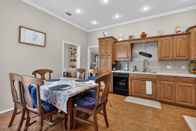 7215 Red Pine Drive, Fort Smith, AR 72916